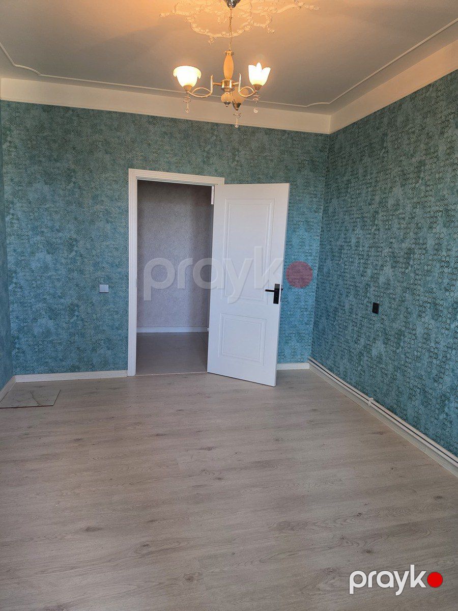 Satılır 2 otaqlı köhnə tikili 61 m² — Mənzil, Bakı (7)