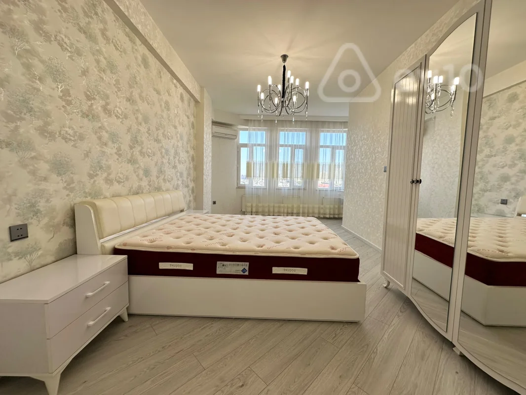 3 otaqlı mənzil, 90 m², Abbas Mirze Serifzade kucesi — kirayə — Bakı