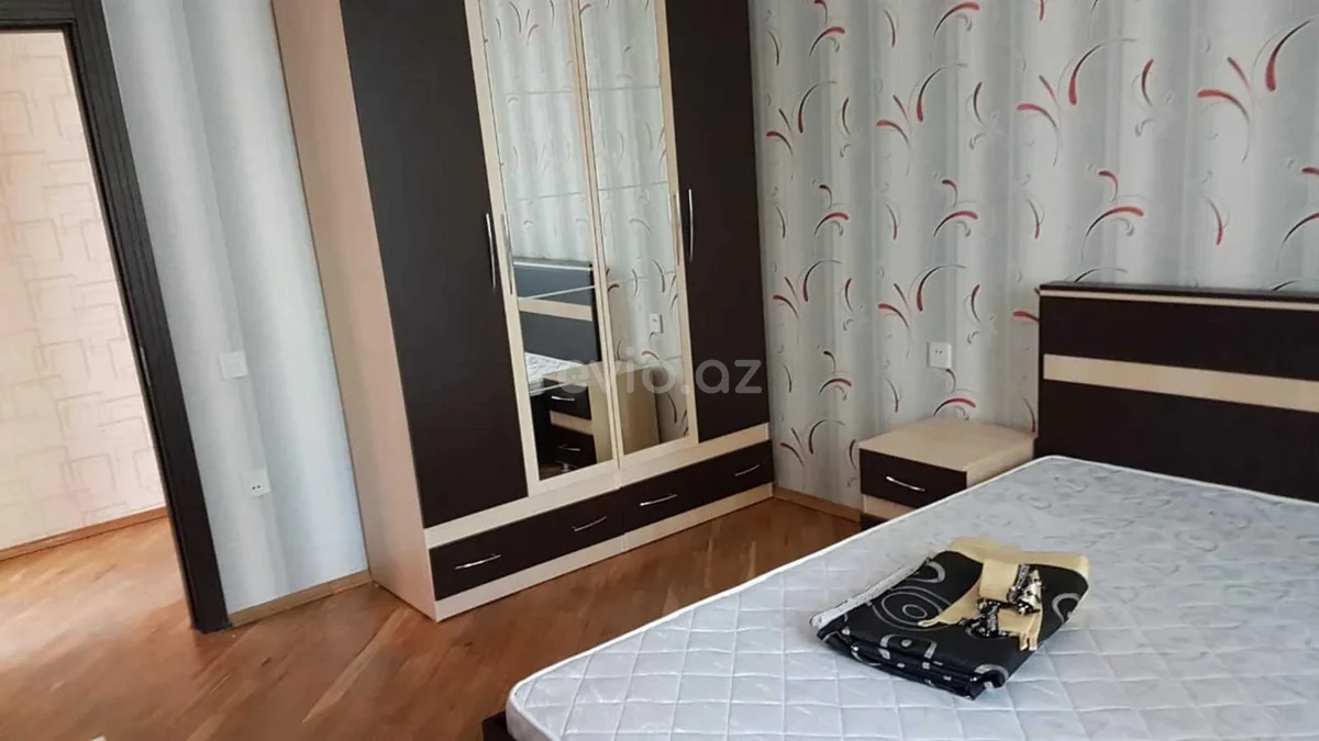 2 otaqlı orta təmirli mənzil satılır 8-ci mikrorayonda — Mənzil, Bakı (10)
