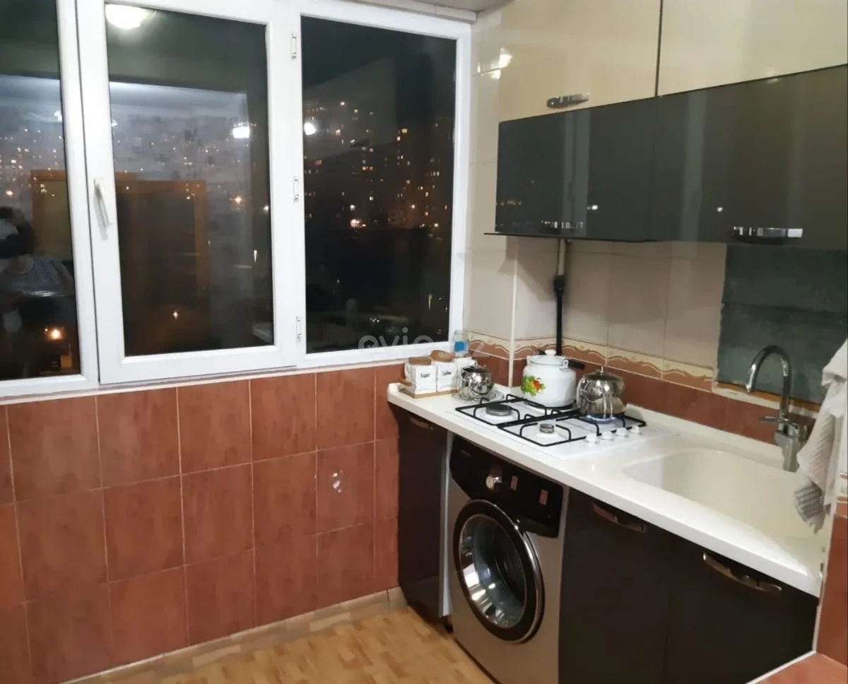 Kirayə 3 otaqlı mənzil Həzi Aslanov metrosu yaxınlığında — Mənzil, Bakı (4)