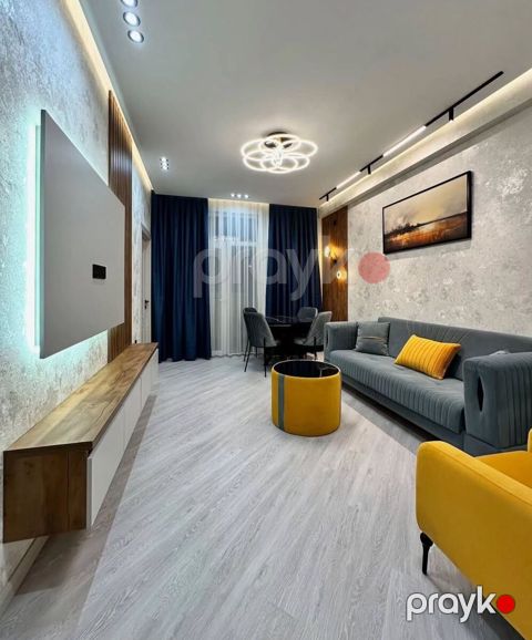 Satılır 2 otaqlı köhnə tikili 58 m²