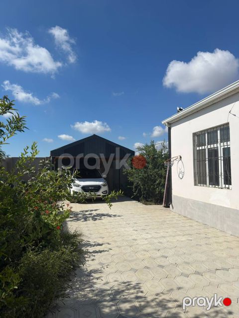 Satılır 3 otaqlı həyət evi/bağ evi 3500 m² — Bakı