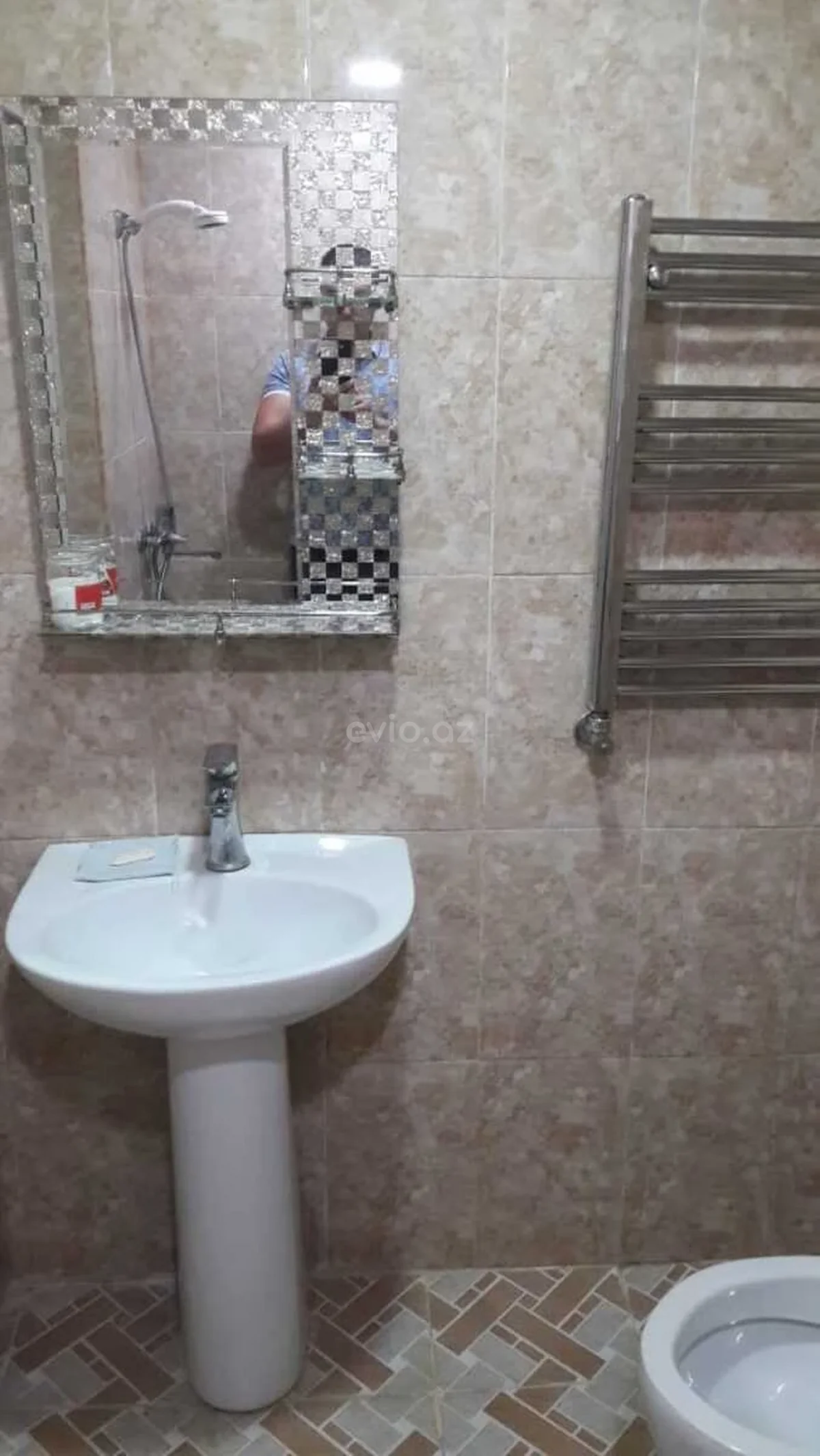 Kirayə 3 otaqlı mənzil Nəsimi metrosu yaxınlığında — Mənzil, Bakı (10)