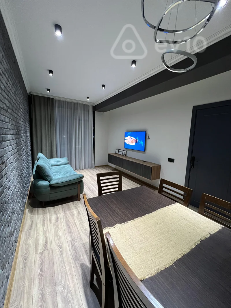 2 otaqlı mənzil, 70 m², Tofiq Məmmədov küç — Bakı