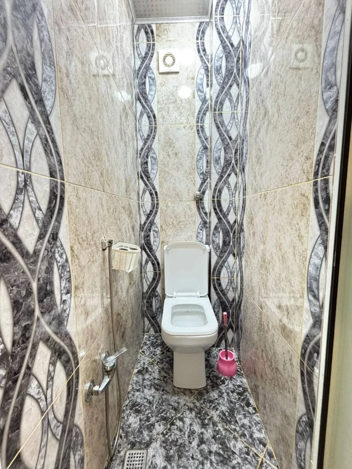 Kirayə 3 otaqlı mənzil Qara Qarayev metrosu yaxınlığında — Mənzil, Bakı (12)
