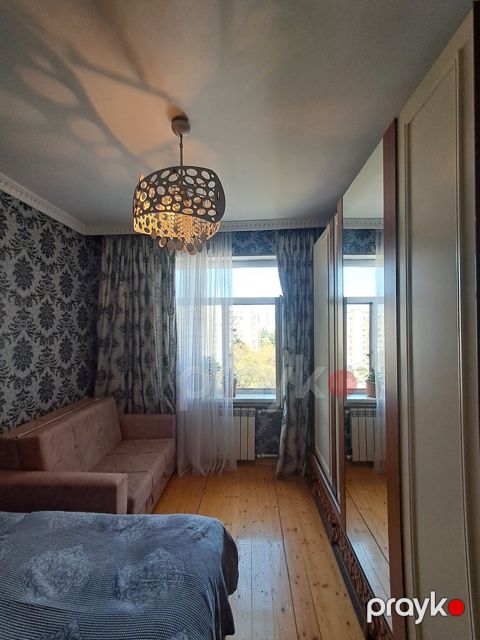 Satılır 3 otaqlı köhnə tikili 90 m² — Bakı