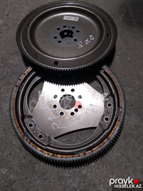Mercedes nizamlayıcı çarxı — Bakı