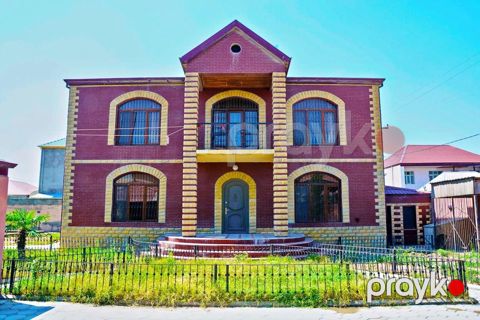 Satılır 8 otaqlı həyət evi/bağ evi 300 m² — Bakı