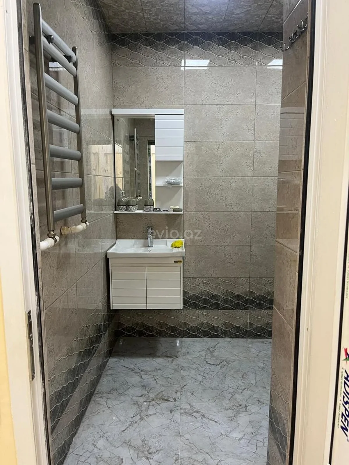 Kirayə 2 otaqlı mənzil Avtovağzal metrosu yaxınlığında — Mənzil, Bakı (6)