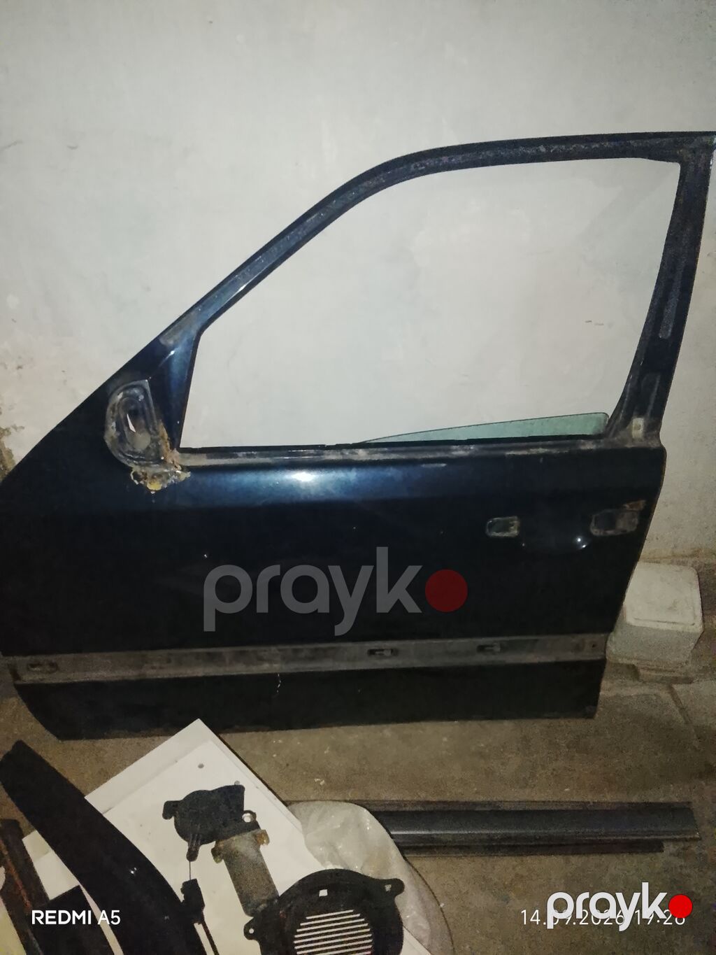 Məhsul: Avtomobil qapısı (ön sağ) Təsvir: - Rəng: tünd göy/qara ton — Kuzov hissələri, Bakı (2)