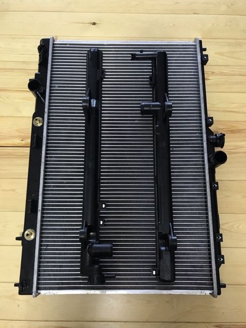 "Toyota Land Cruzer" radiator qapaqları — Bakı