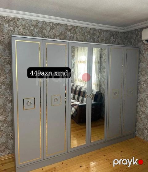 Geniş 6 qapılı gardırob - Rəng: boz, qızılı dekor xətləri ilə - Ön — Bakı