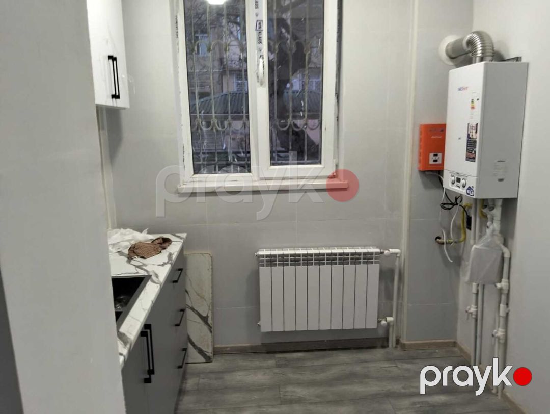 Satılır 2 otaqlı köhnə tikili 53 m² — Mənzil, Bakı (9)