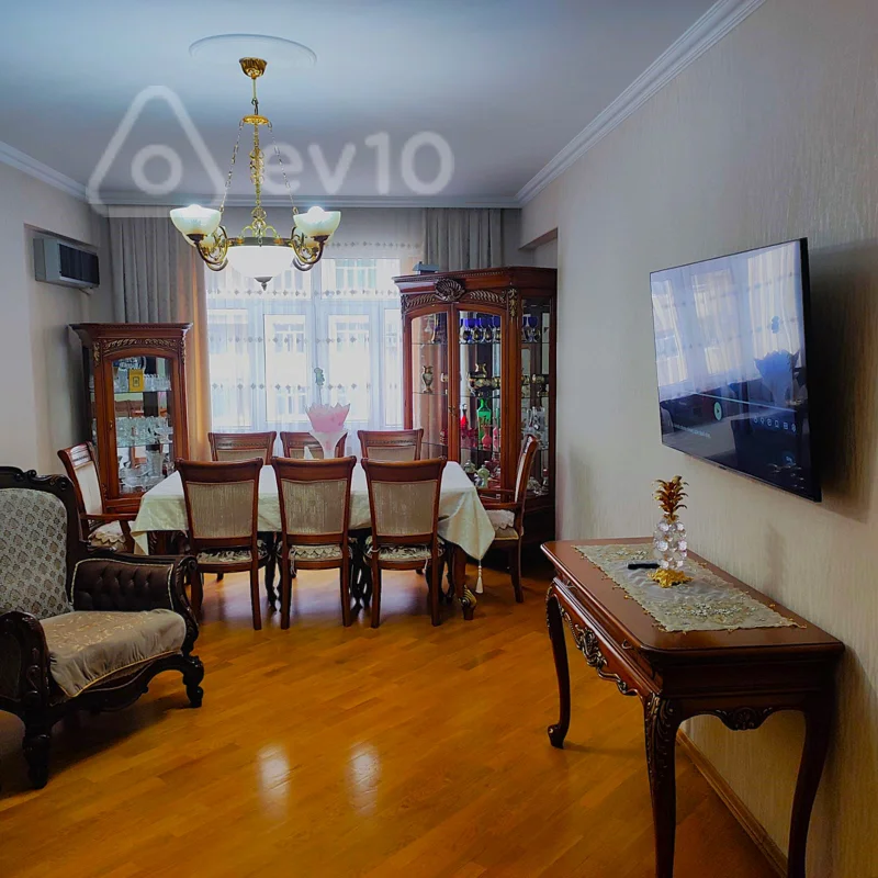 3 otaqlı mənzil, 100 m², Heydər Hüseynov küç — Bakı