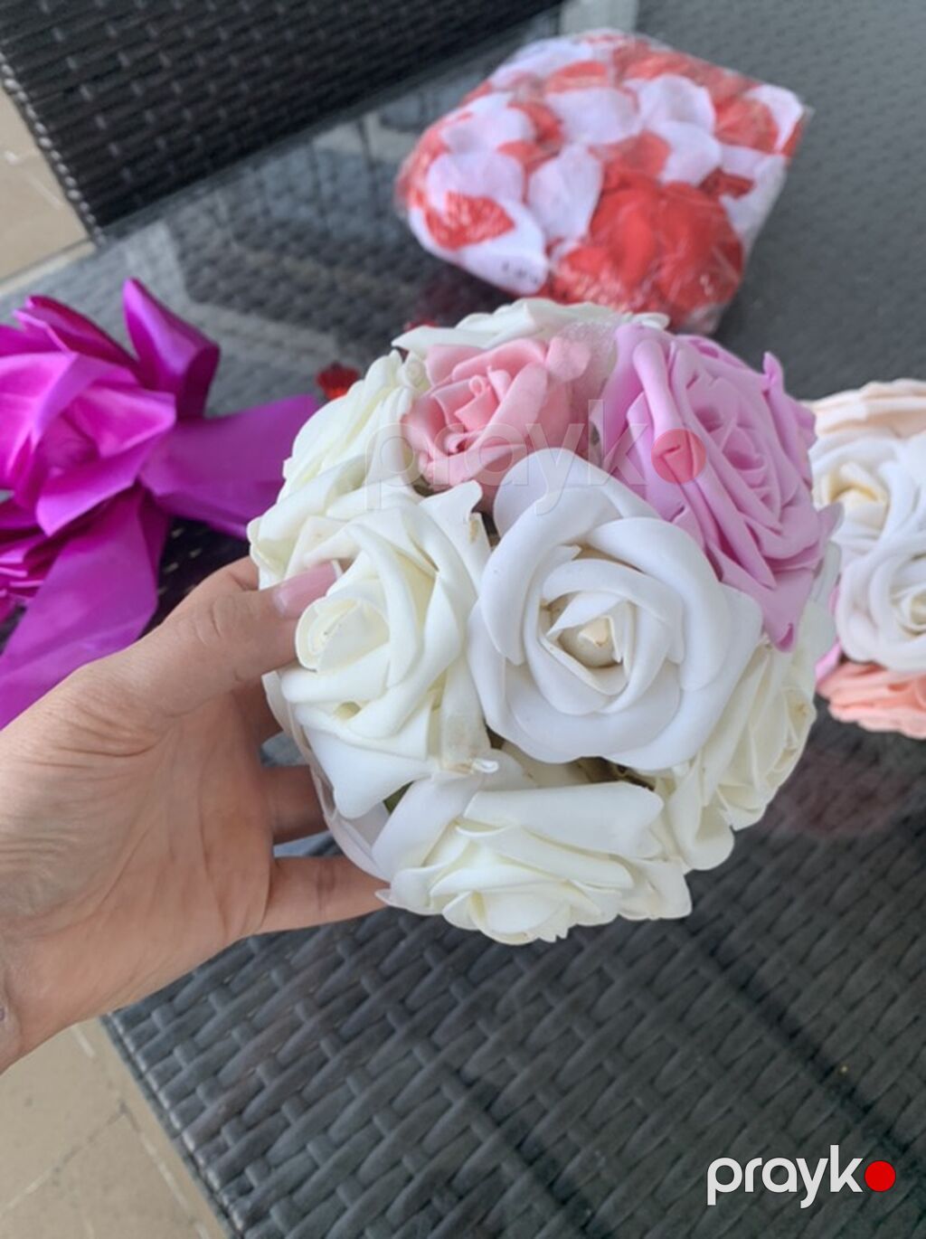 Dekorativ toy/nişan bəzək dəsti Tərkibi: - 2 ədəd süni gül topu (ağ — Dekorasiyalar, Bakı (7)