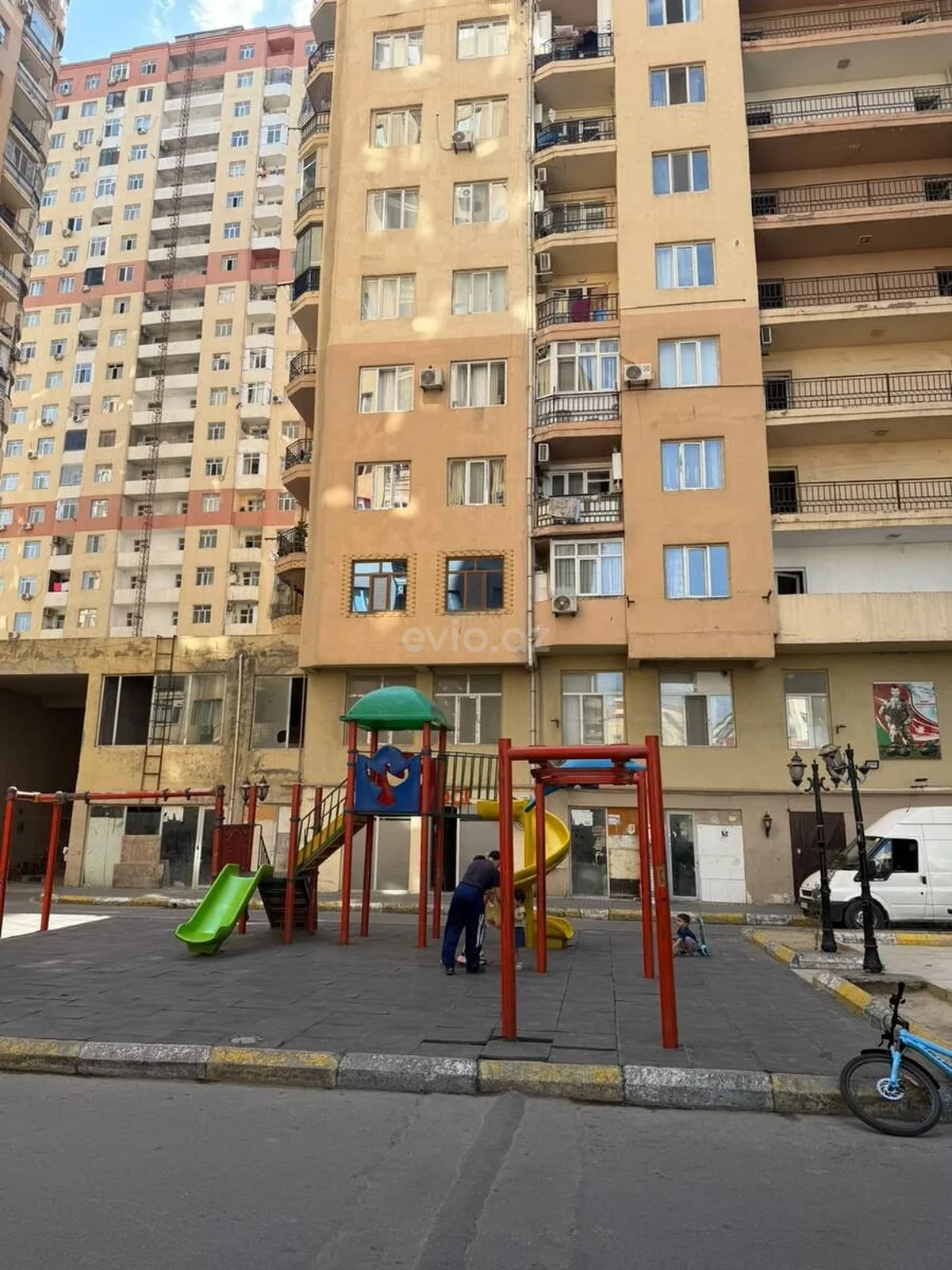 Kirayə 2 otaqlı mənzil İnşaatçılar metrosu yaxınlığında — Mənzil, Bakı (11)