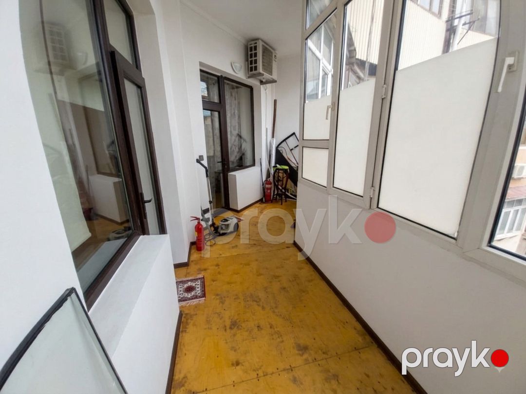 Satılır 4 otaqlı köhnə tikili 130 m² — Mənzil, Bakı (5)