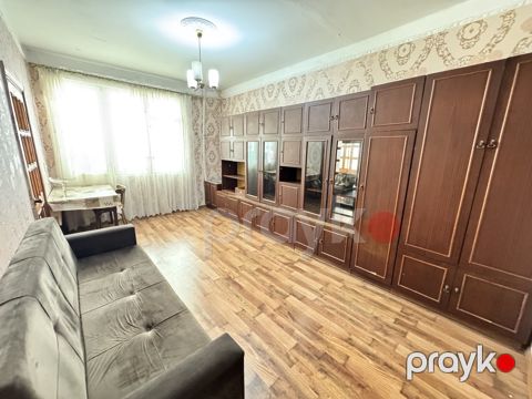 Satılır 1 otaqlı köhnə tikili 40 m² — Bakı