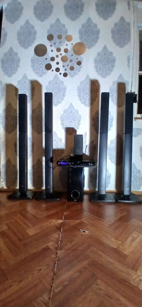LG ev kinoteatrı – 5.1 kanal Komplekt: - 4 ədəd hündür “tower” tipli — Bakı