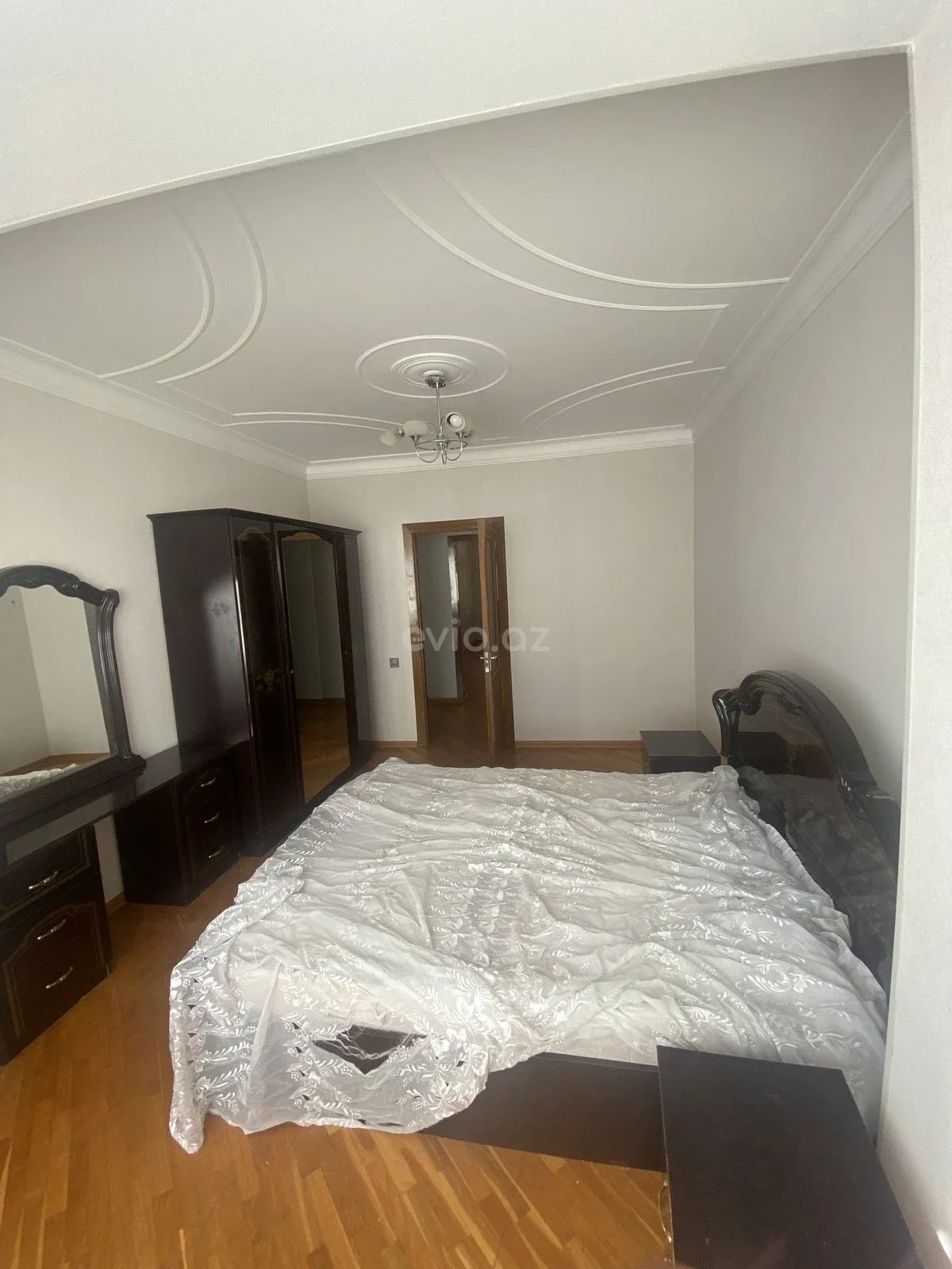 Kirayə 3 otaqlı mənzil Səbail rayonunda — Mənzil, Bakı (7)