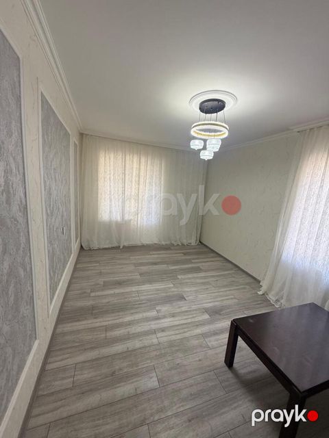 Satılır 2 otaqlı köhnə tikili 40 m² — Bakı