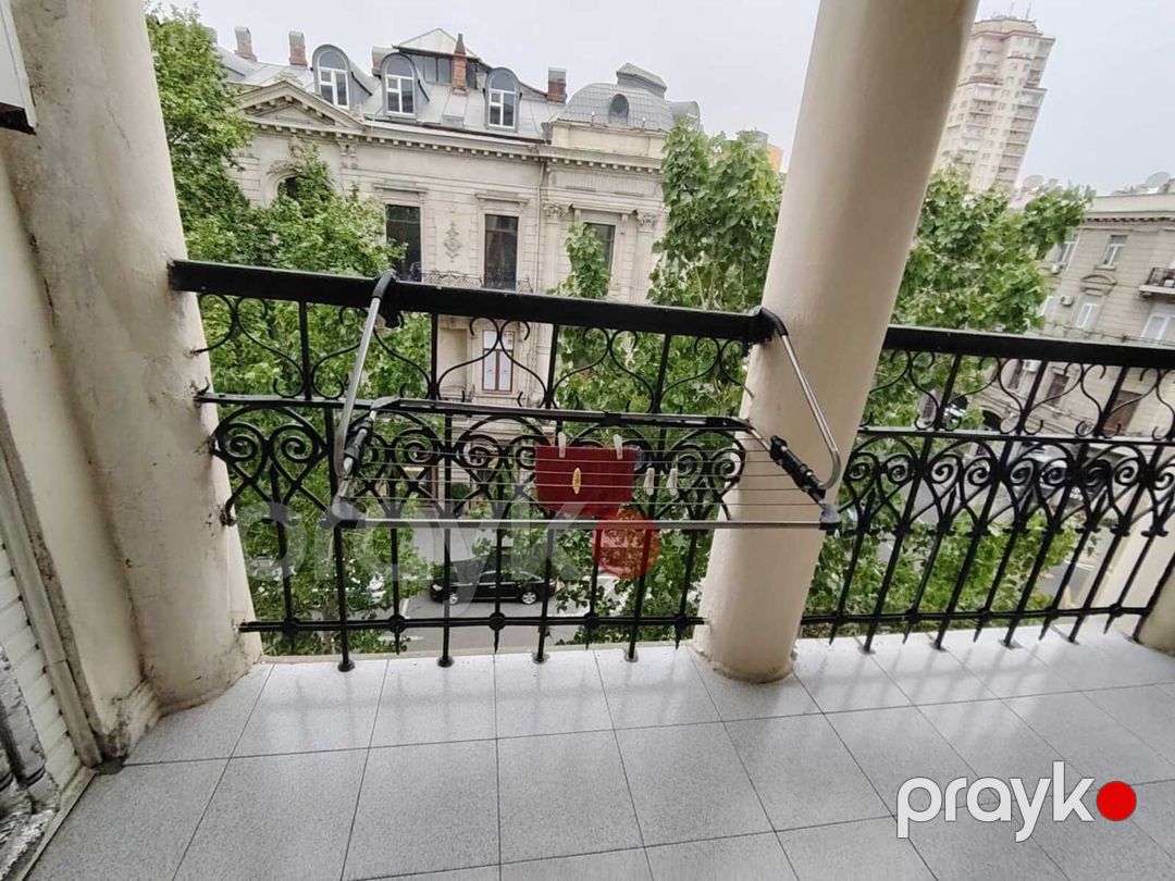 İcarəyə verilir 2 otaqlı köhnə tikili 90 m² — Mənzil, Bakı (11)