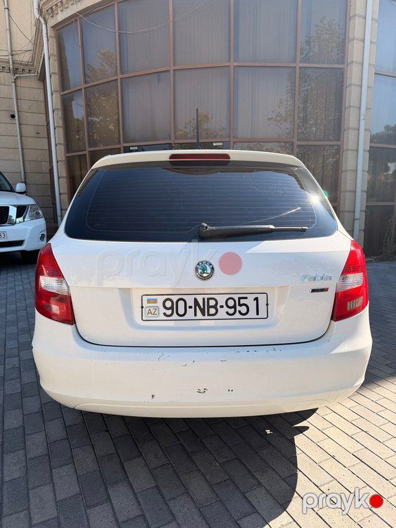 Skoda Fabia, 1.6 L, 2012 il, 523 000 km — Avtomobillər, Bakı (4)