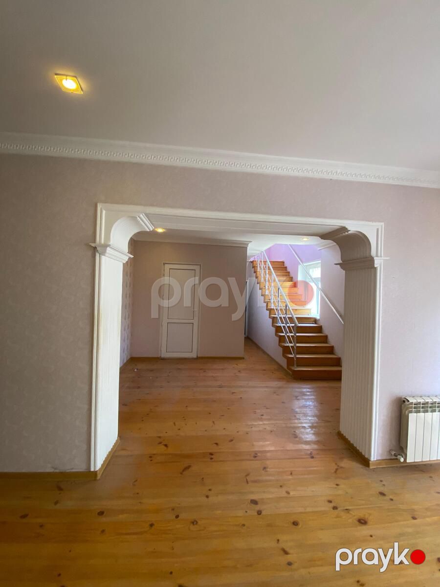 Satılır 8 otaqlı həyət evi/bağ evi 400 m² — Ev, villa, Bakı (10)