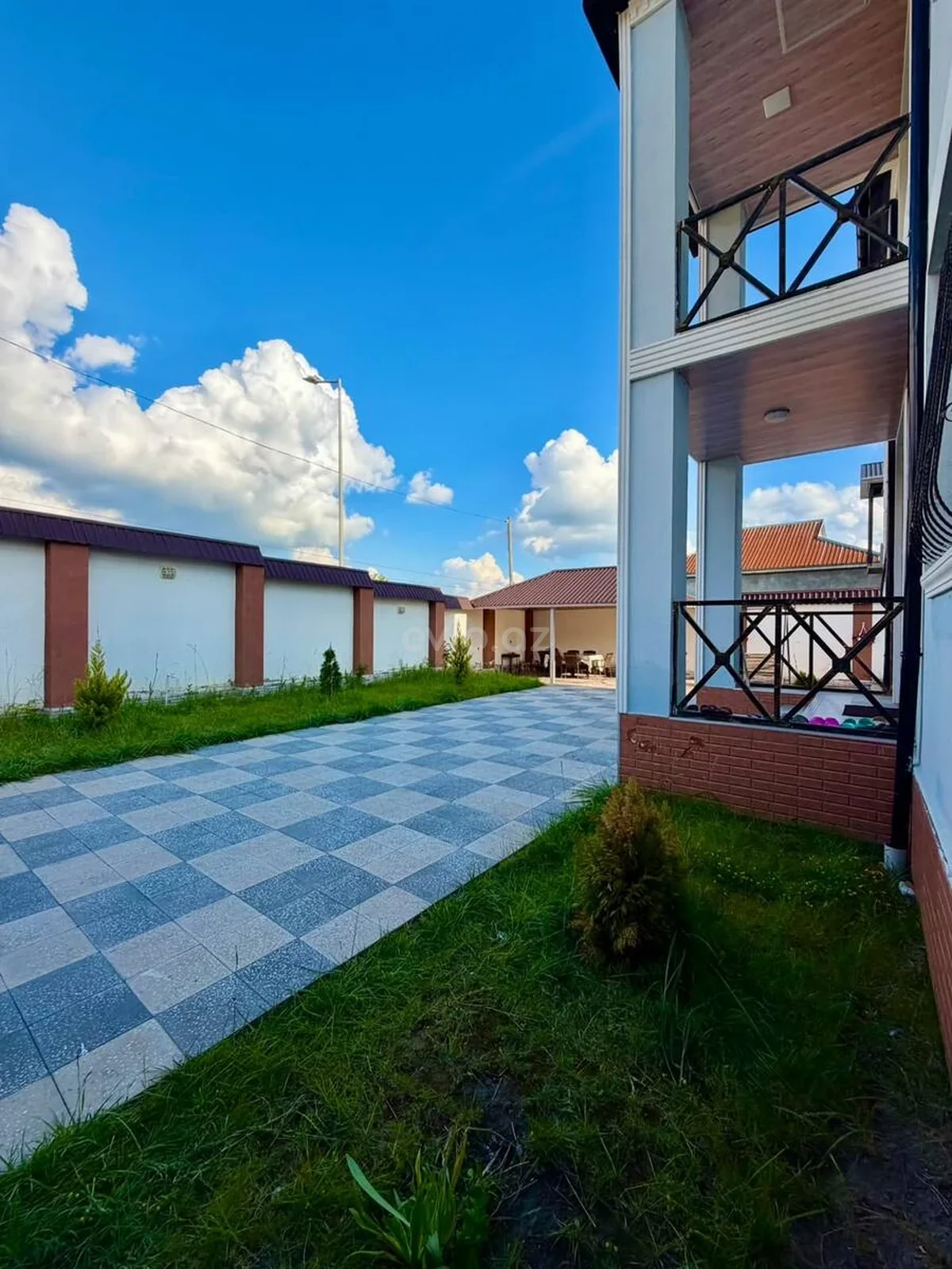 Kirayə 5 otaqlı bağ evi Qəbələdə — Qəbələ