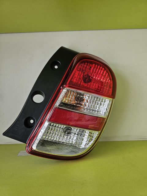 "Nissan Micra 2010" arxa stop işığı — Bakı