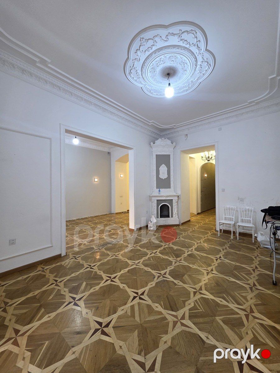 Satılır 4 otaqlı köhnə tikili 110 m² — Mənzil, Bakı (5)