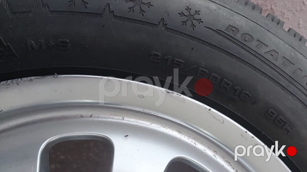 BMW təkərləri 215/60 R16 — Ehtiyat hissələri və aksesuarlar, Bakı (5)