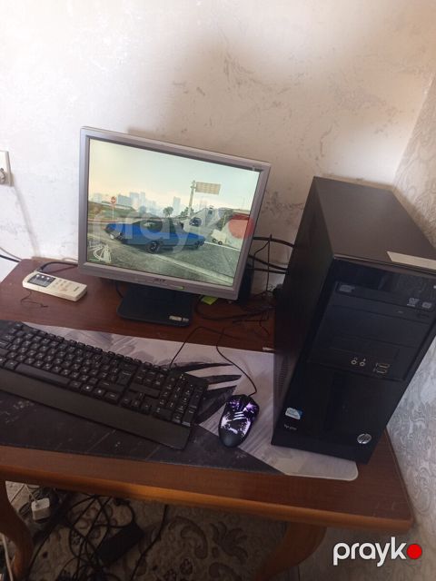 Masaüstü kompüter — Bakı