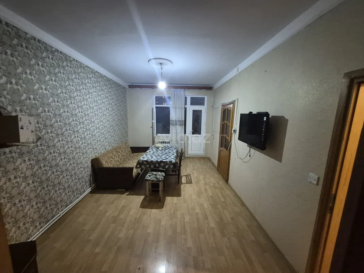 2 otaqlı orta təmirli mənzil satılır Bakıxanov qəsəbəsində — Mənzil, Bakı (4)
