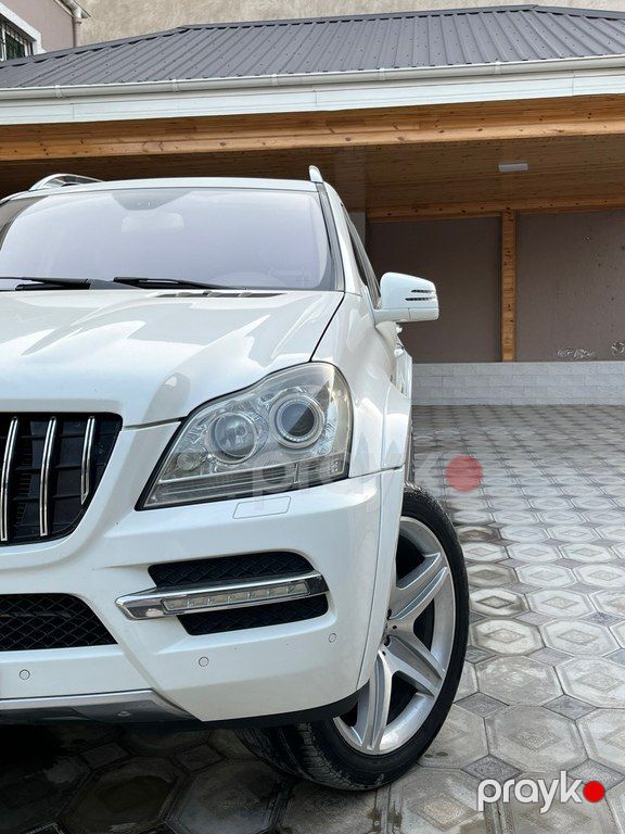 Mercedes GL 550 4MATIC, 5.5 L, 2011 il, 250 000 km — Avtomobillər, Bakı (7)