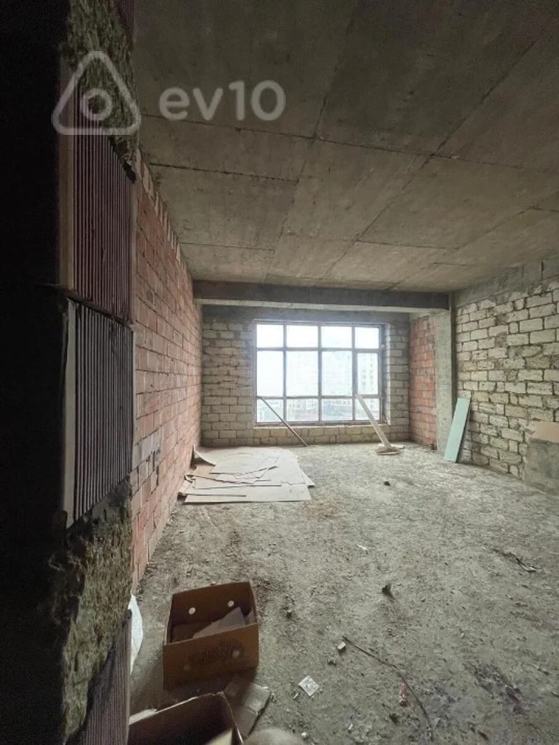 3 otaqlı mənzil, 122 m², İnsaatcilar metro — Mənzil, Bakı (4)