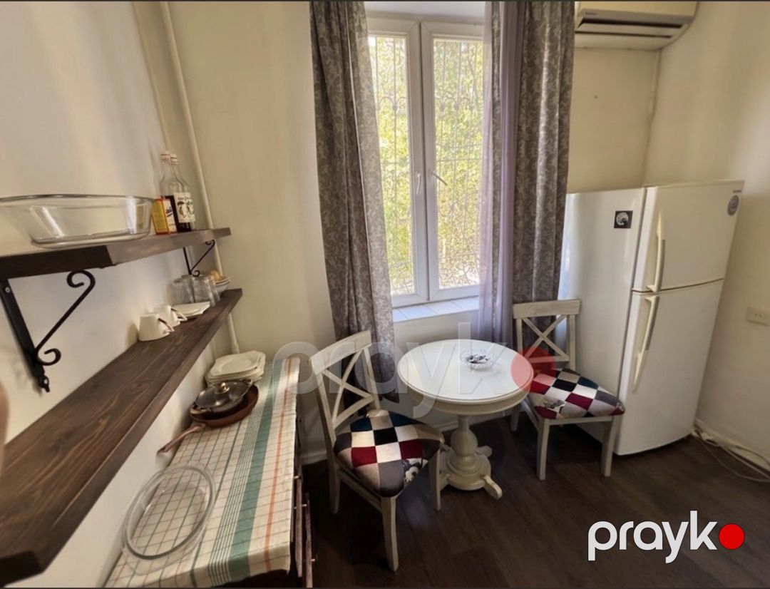 İcarəyə verilir 2 otaqlı köhnə tikili 76 m² — Mənzil, Bakı (4)