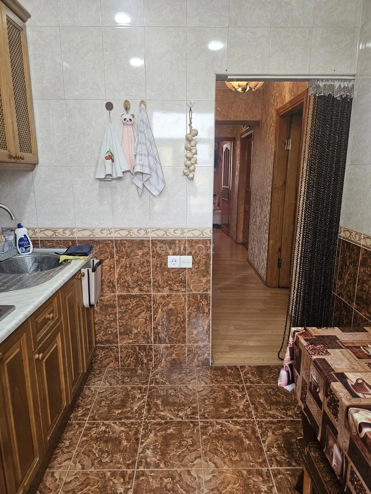 Kirayə 3 otaqlı mənzil Qara Qarayev metrosu yaxınlığında — Mənzil, Bakı (9)