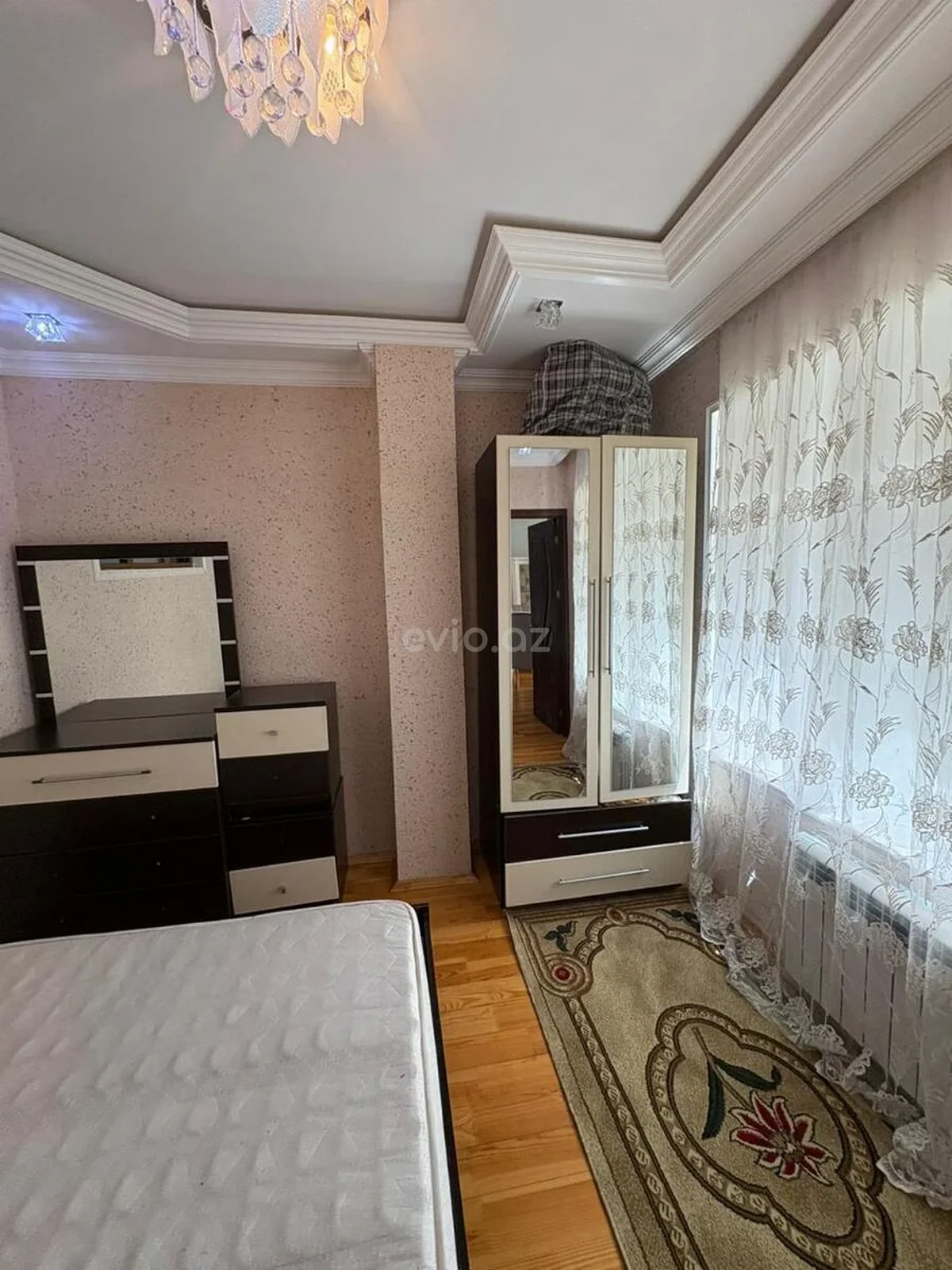 Kirayə 3 otaqlı mənzil 8 Noyabr metrosu yaxınlığında — Mənzil, Bakı (6)