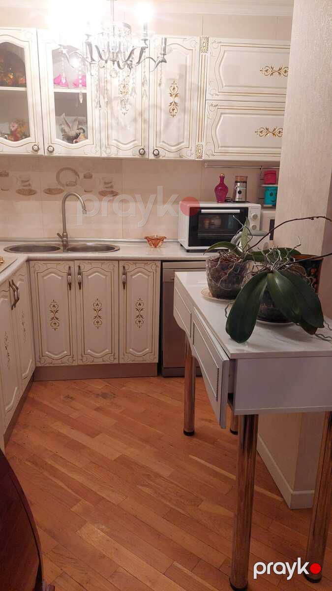 Satılır 2 otaqlı köhnə tikili 65 m² — Mənzil, Bakı (9)