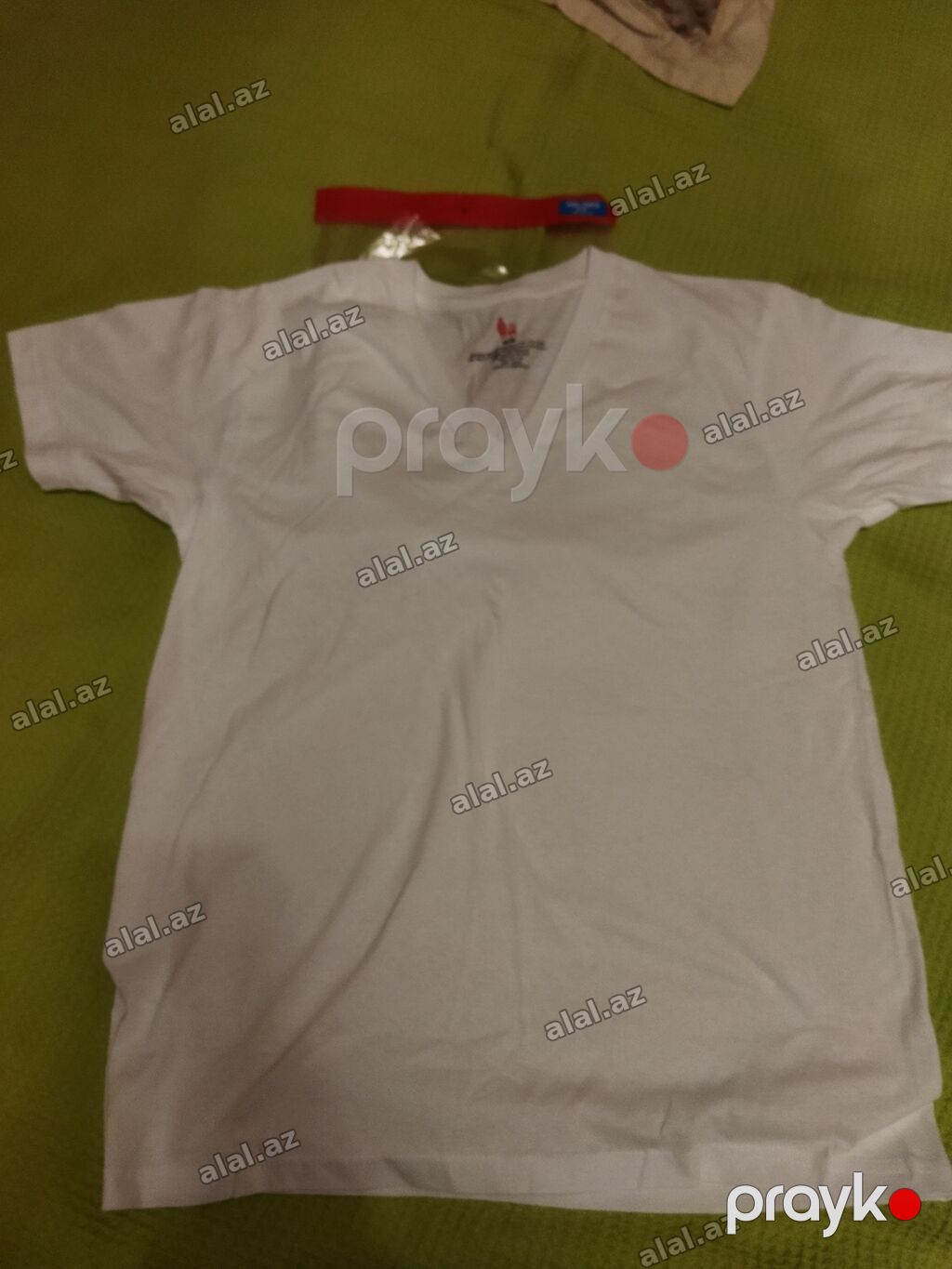 Ağ futbolka raz var qiy 4 azn — Elektronika, Bakı (2)