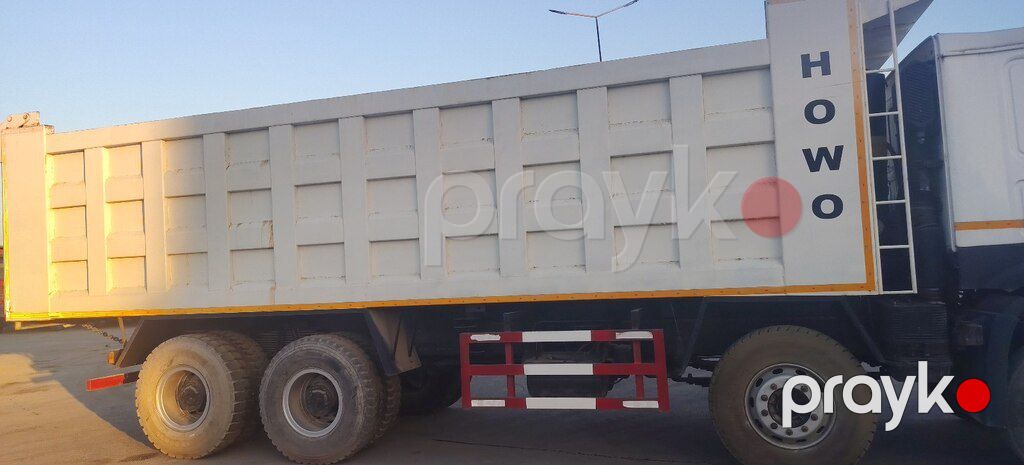 Howo 371, 11 L, 2012 il, 369 852 km — Yük maşınları, Ucar (4)