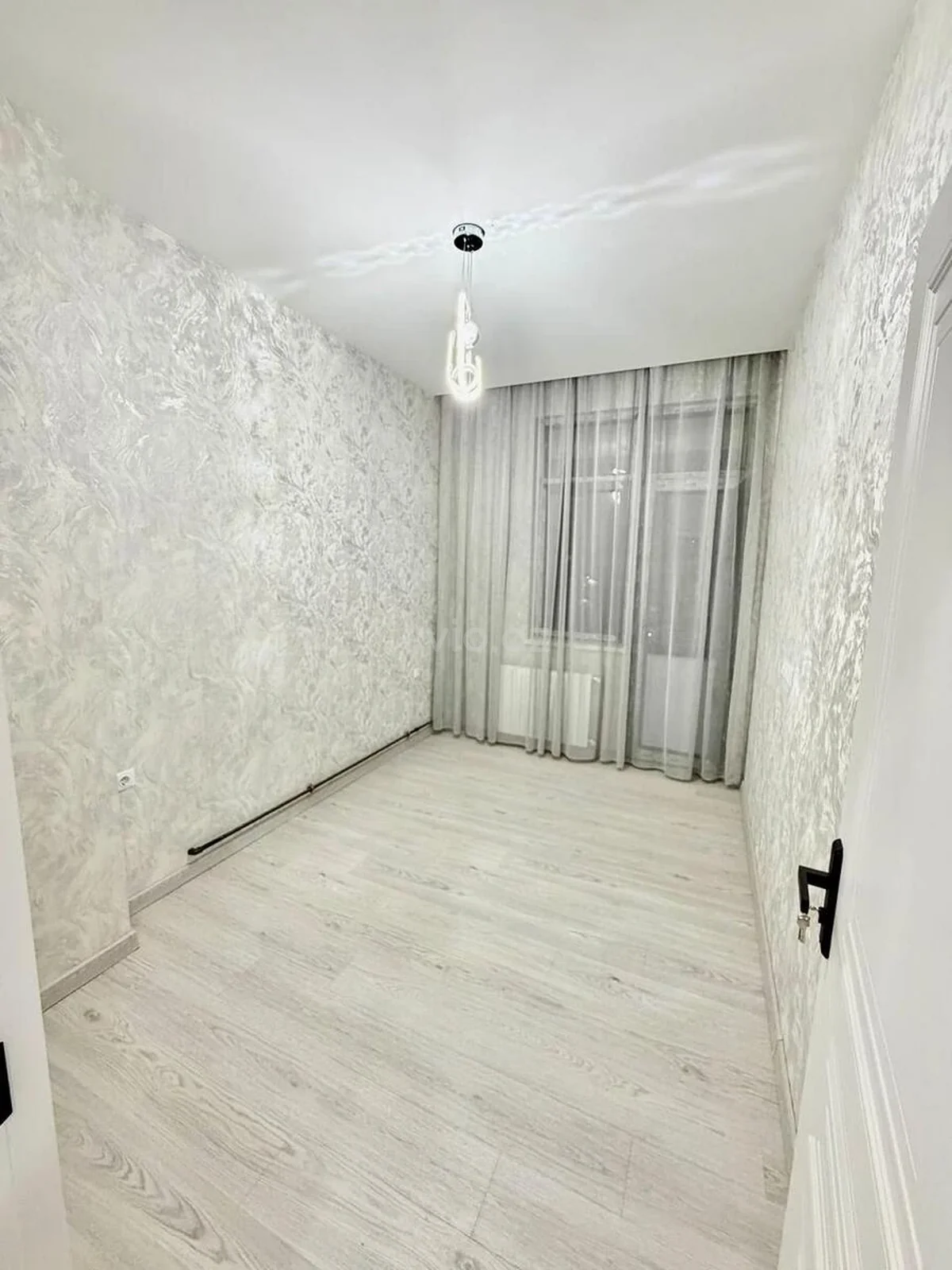 Kirayə 3 otaqlı mənzil 20 Yanvar metrosu yaxınlığında — Mənzil, Bakı (11)