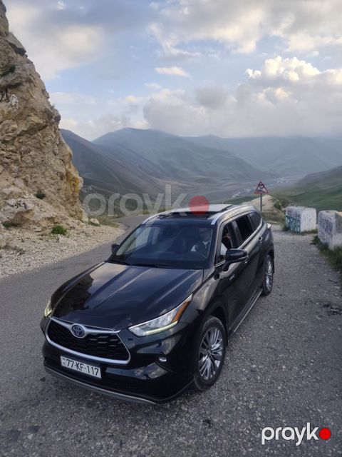 Toyota Highlander, 2.5 L, 1.6 kWh, 2023 il, 42 000 km — Salyan