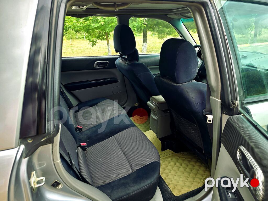 Subaru Forester – gümüşü rəngli, kompakt krossover/SUV Texniki — Avtomobillər, Qobustan (6)