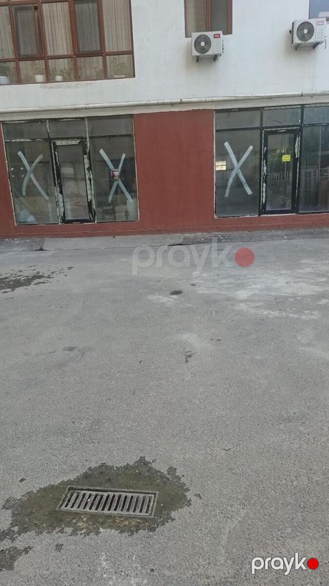 Satılır obyekt 65.3 m² — Bakı