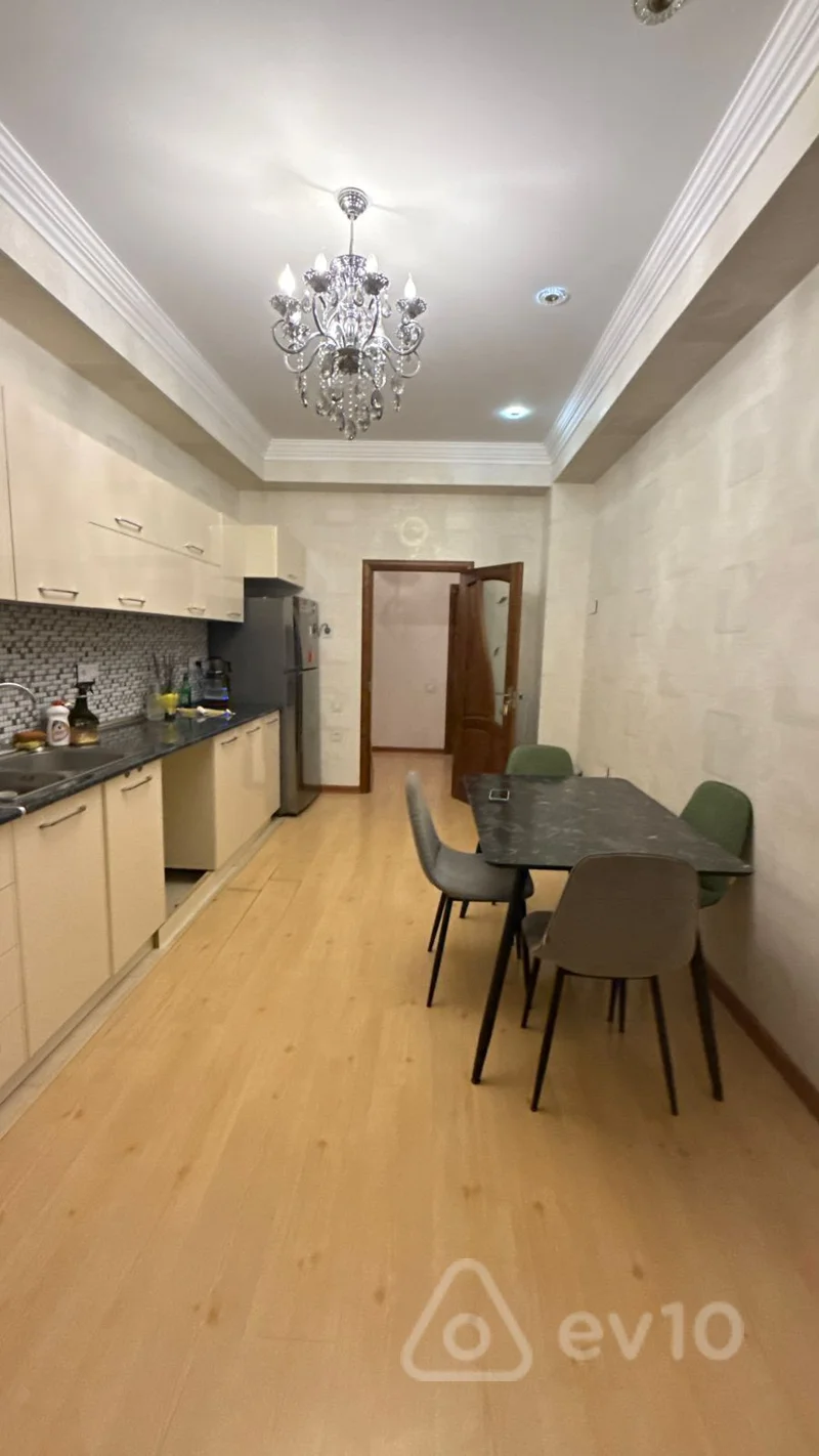 3 otaqlı mənzil, 186 m², Möhsün Sənani küç. 106 — kirayə — Mənzil, Bakı (2)