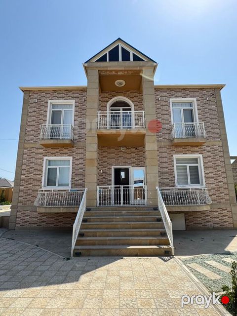 Satılır 6 otaqlı həyət evi/bağ evi 260 m² — Bakı
