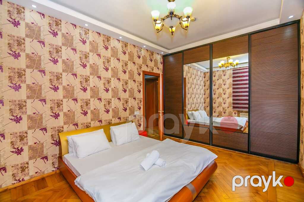 İcarəyə verilir 4 otaqlı köhnə tikili 140 m² — Mənzil, Bakı (2)