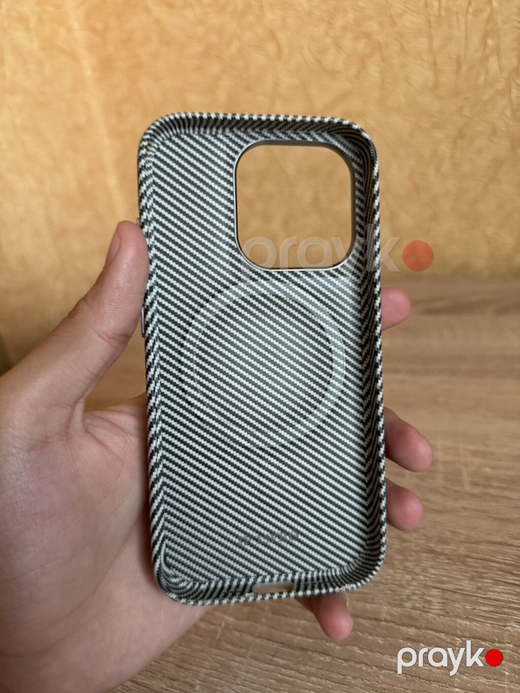 İPhone 15 Pro üçün demek olarki işlenmemiş ideal vezyetde keyslər — Digər, Bakı (7)
